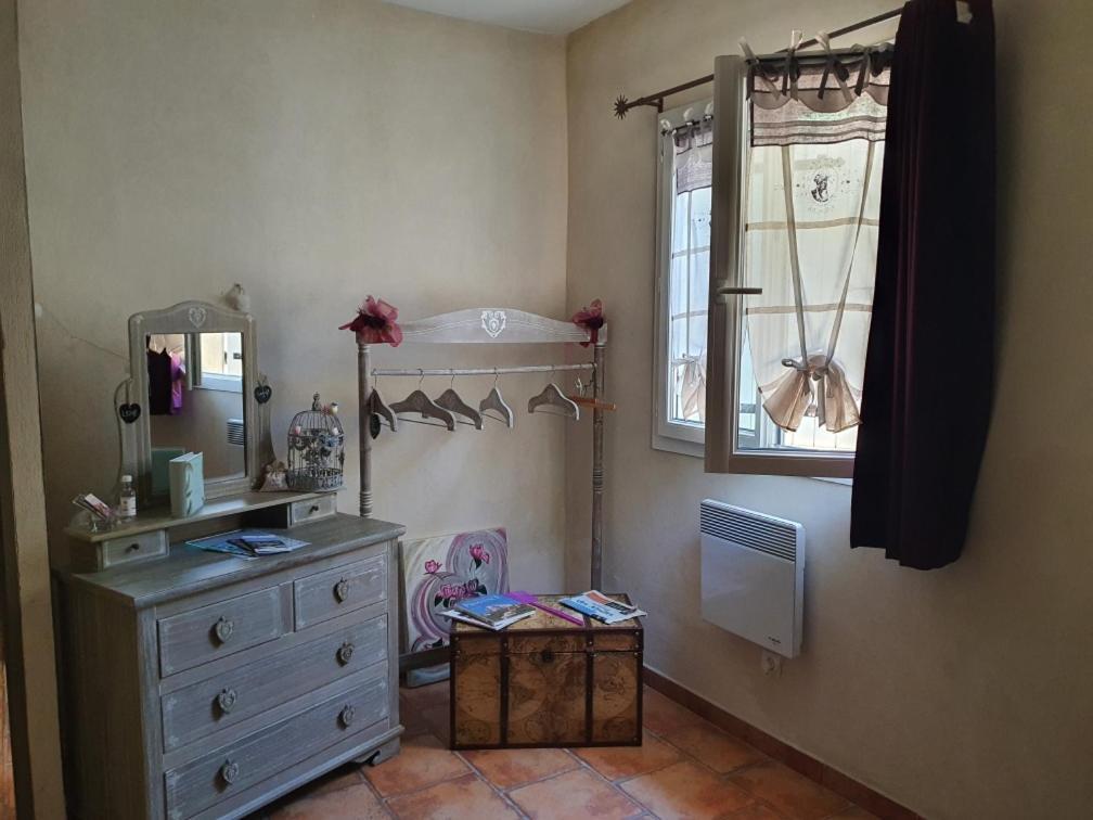 Fenetre Sur Les Alpilles Bed & Breakfast Saint-Martin-de-Crau Ngoại thất bức ảnh